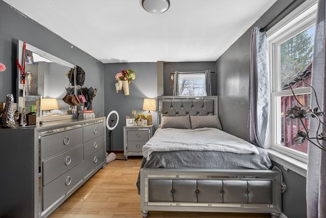 28 Clinton St, Brockton, MA 02302