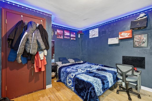 28 Clinton St, Brockton, MA 02302