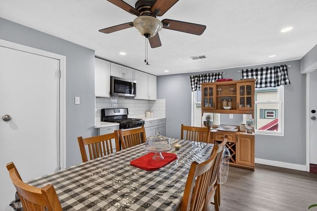 28 Clinton St, Brockton, MA 02302