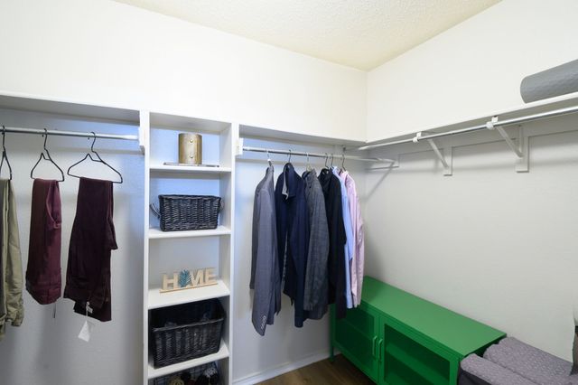 2521 Fairmont Drive, Grand Prairie, TX 75052