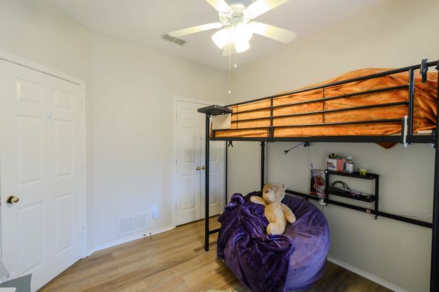 2521 Fairmont Drive, Grand Prairie, TX 75052