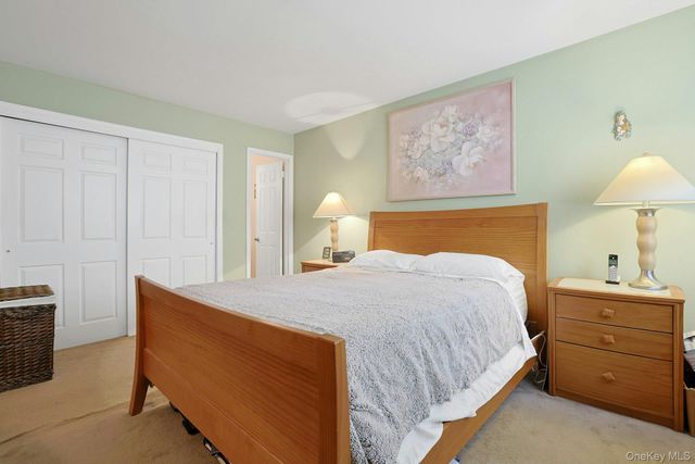 25 College Avenue 111, Nanuet, NY 10954