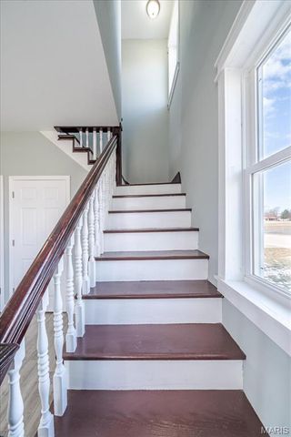 701 S 2nd Street, Owensville, MO 65066