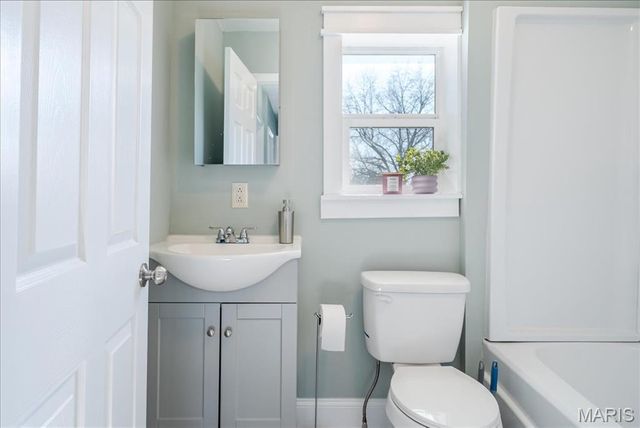 701 S 2nd Street, Owensville, MO 65066