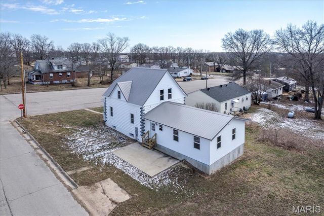 701 S 2nd Street, Owensville, MO 65066