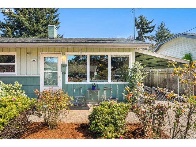 9945 N LOMBARD St, Portland, OR 97203