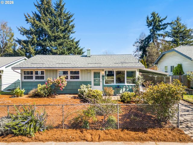 9945 N LOMBARD St, Portland, OR 97203