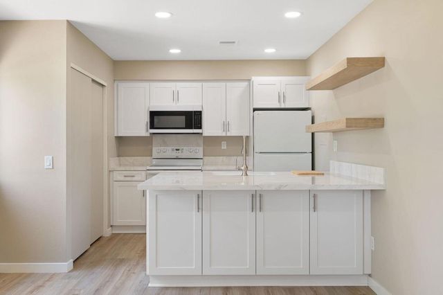 46869 Highway 74 1, Palm Desert, CA 92260