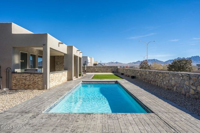 3734 Santa Julia Road, Las Cruces, NM 88012