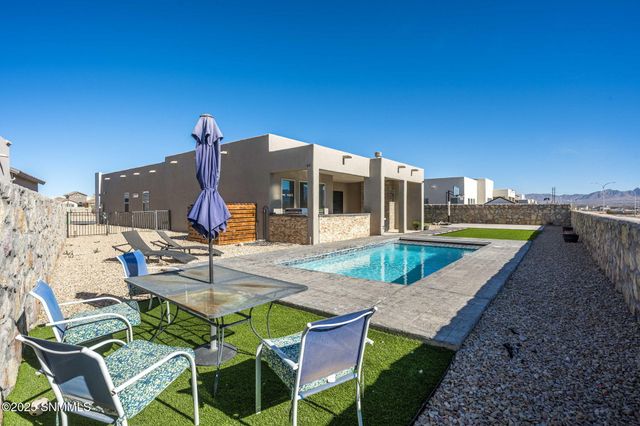 3734 Santa Julia Road, Las Cruces, NM 88012