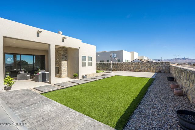 3734 Santa Julia Road, Las Cruces, NM 88012