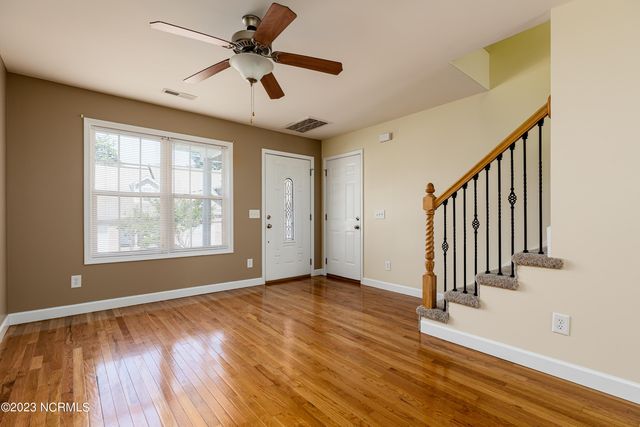 202 Clover Court, Aberdeen, NC 28315