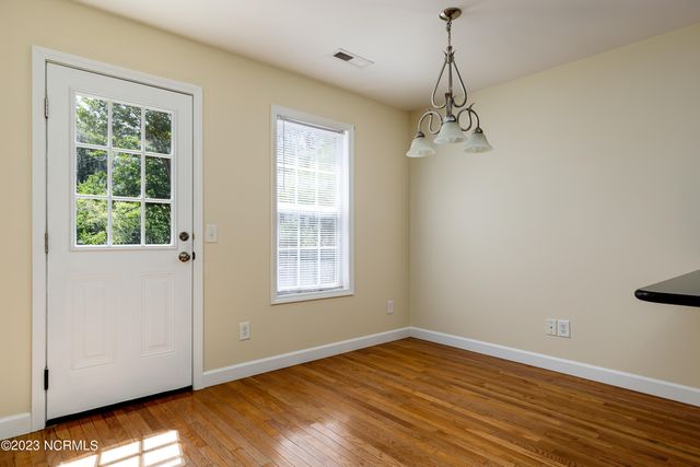 202 Clover Court, Aberdeen, NC 28315