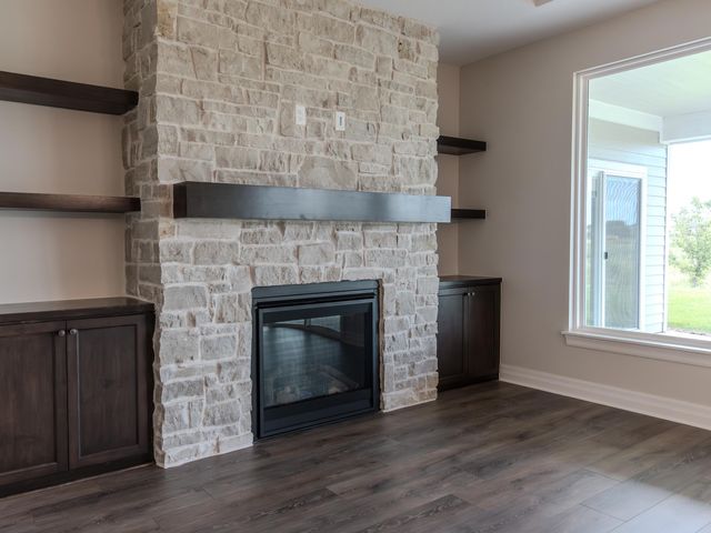 336 W Boxthorn Dr, Andover, KS 67002