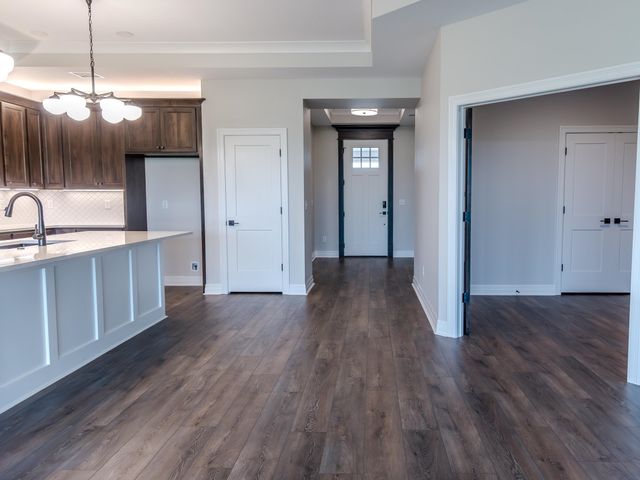 336 W Boxthorn Dr, Andover, KS 67002