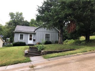 724 Hazel Street, Excelsior Springs, MO 64024