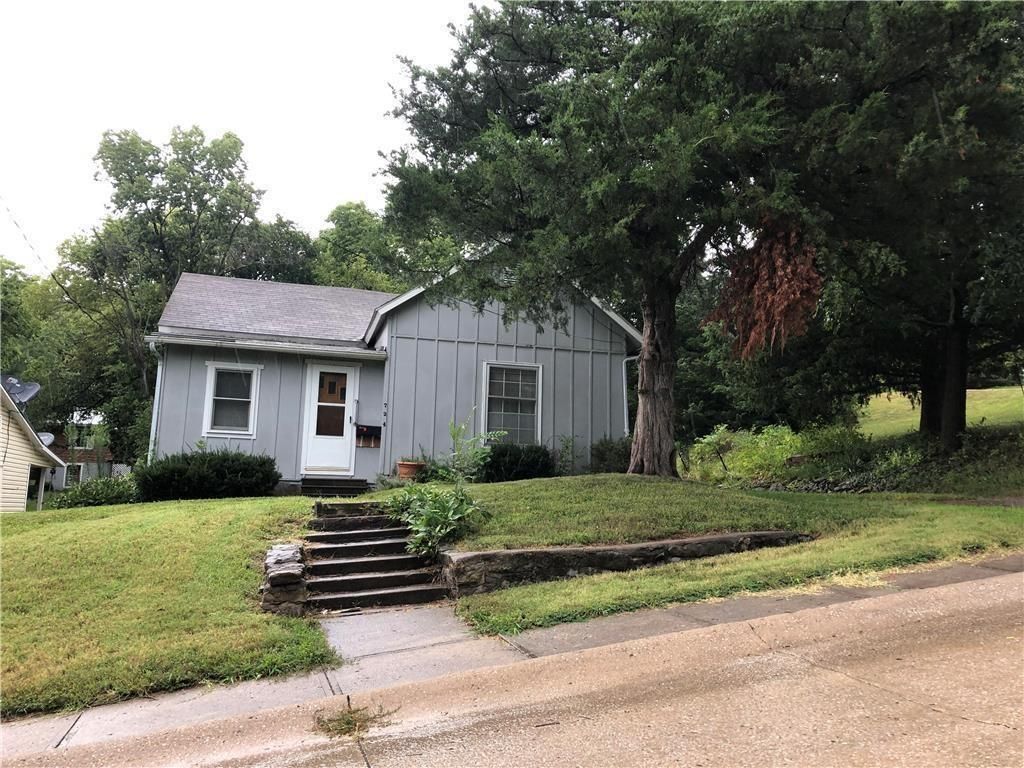 724 Hazel Street, Excelsior Springs, MO 64024