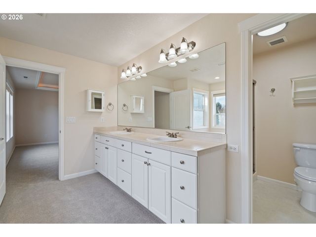 500 Nw 150TH Cir, Vancouver, WA 98685