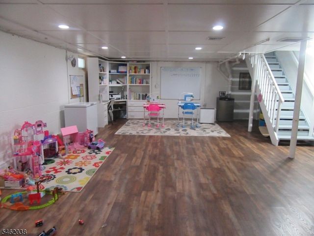27 George St, Rockaway Boro, NJ 07866