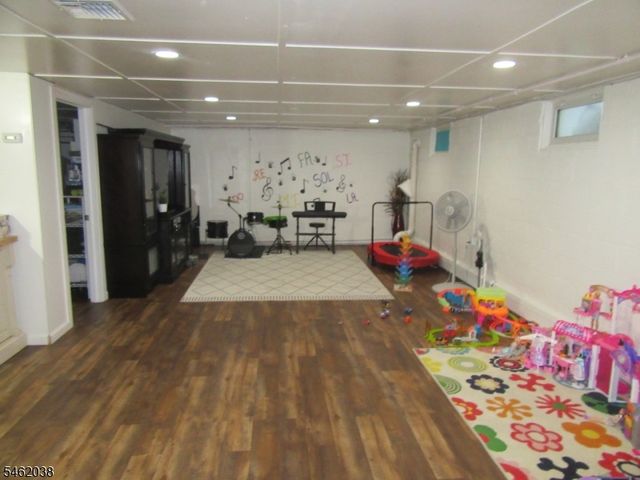 27 George St, Rockaway Boro, NJ 07866