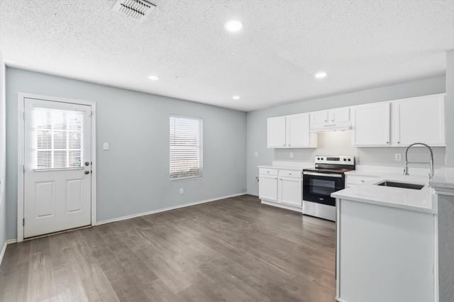 8405 Seven Oaks Lane, Denton, TX 76210