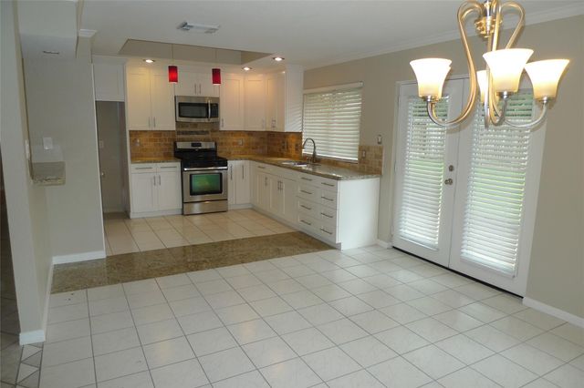 15406 Ensenada Drive, Houston, TX 77083