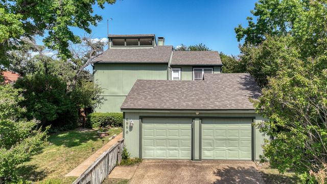 696 Harbor Drive N, Azle, TX 76020