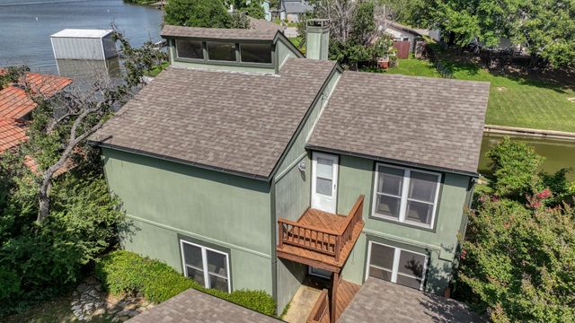 696 Harbor Drive N, Azle, TX 76020