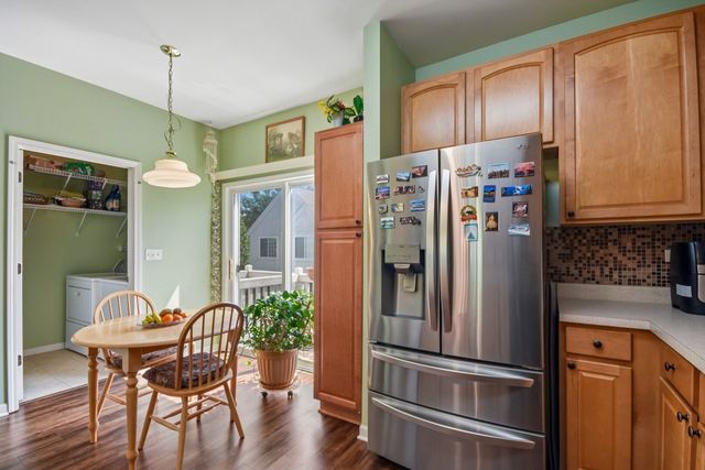 641 S Rosehall Lane, Round Lake, IL 60073