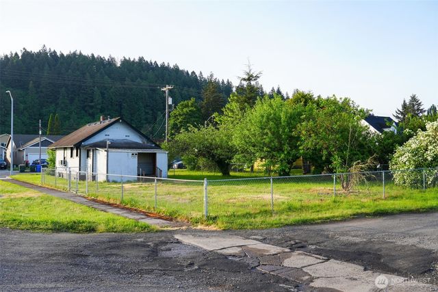301 S Gold Street, Centralia, WA 98531