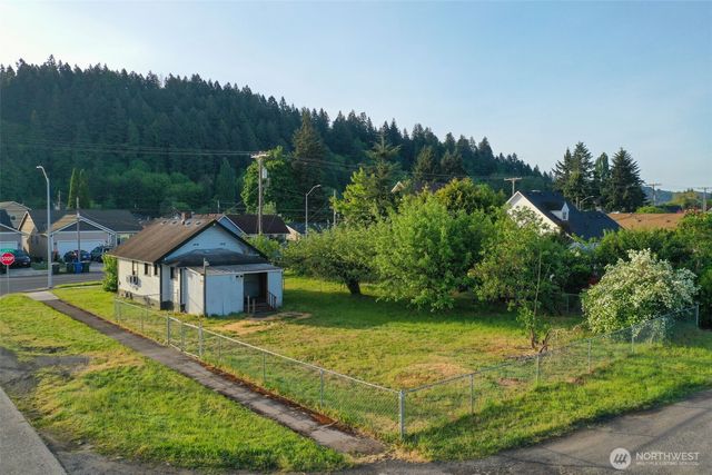 301 S Gold Street, Centralia, WA 98531