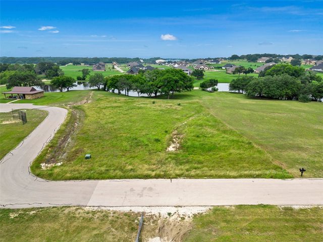 509 Acorn Trail, Granbury, TX 76049