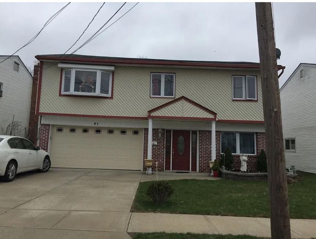 61 Morton Avenue, Freeport, NY 11520