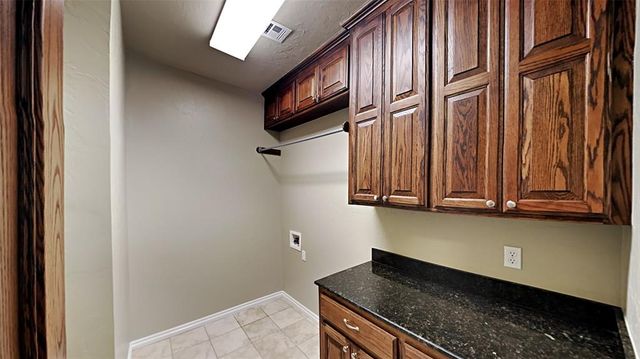 605 Knights Bridge Road, Edmond, OK 73034