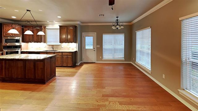 605 Knights Bridge Road, Edmond, OK 73034