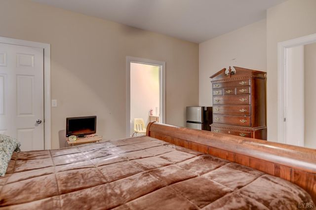 45 Halsey Road, Lynchburg, VA 24501