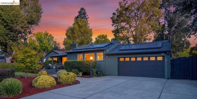 925 Juanita Dr, Lafayette, CA 94595