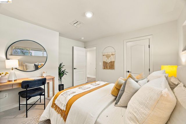 925 Juanita Dr, Lafayette, CA 94595