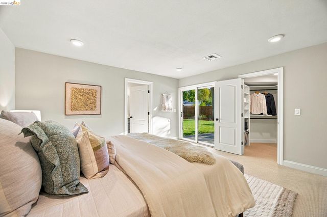 925 Juanita Dr, Lafayette, CA 94595
