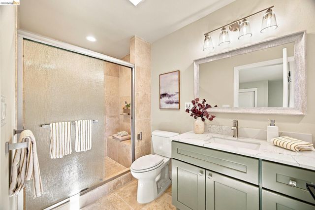 925 Juanita Dr, Lafayette, CA 94595