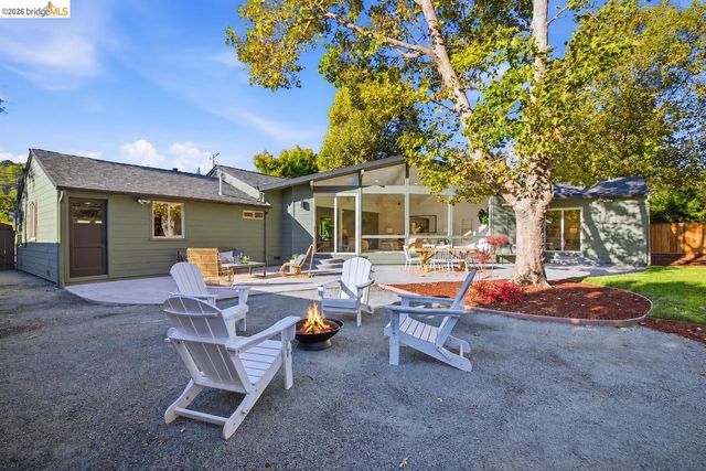 925 Juanita Dr, Lafayette, CA 94595