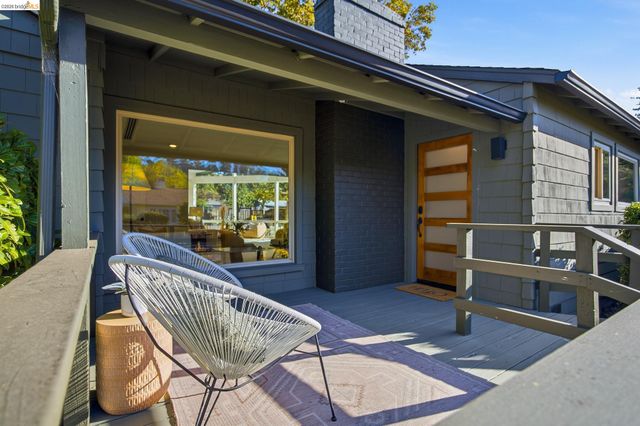 925 Juanita Dr, Lafayette, CA 94595