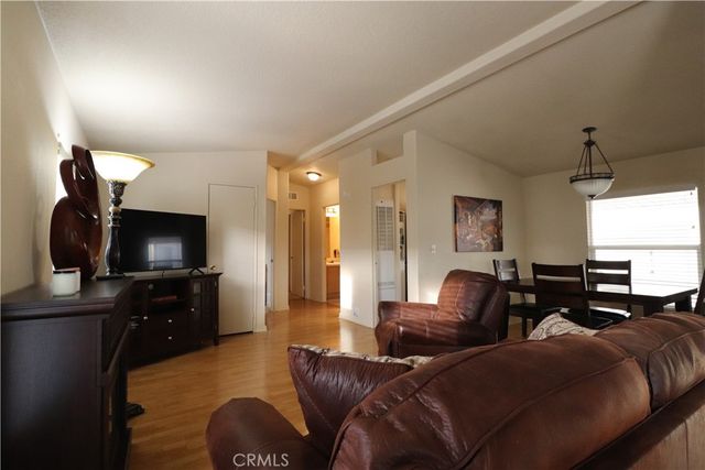 1701 S Thornburg 92, Santa Maria, CA 93458