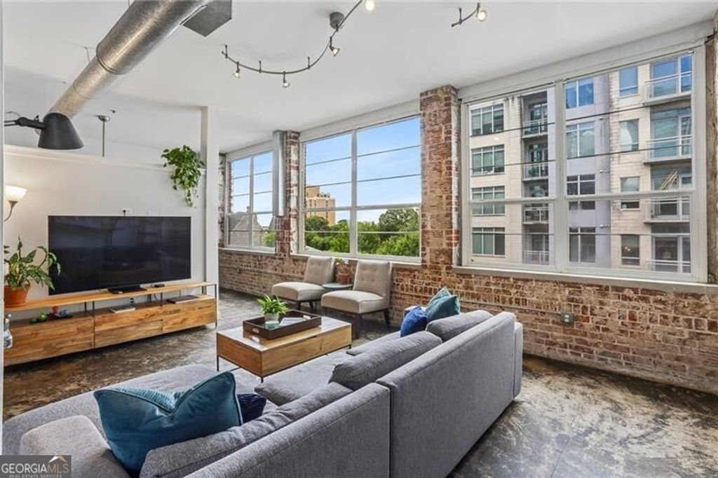 800 Peachtree Street NE 8613, Atlanta, GA 30308