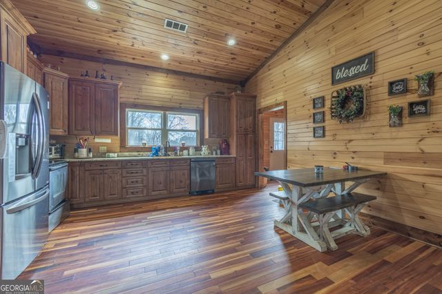 45 J. Davis Road, Tallapoosa, GA 30176