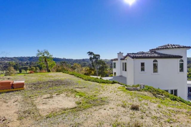 4233 Sweetwater Road, Bonita, CA 91902