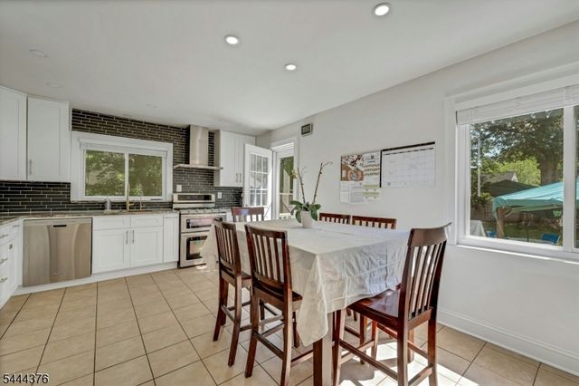 812 Sterling St, Plainfield City, NJ 07062