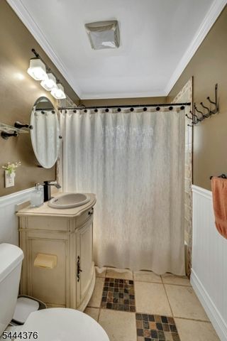 812 Sterling St, Plainfield City, NJ 07062