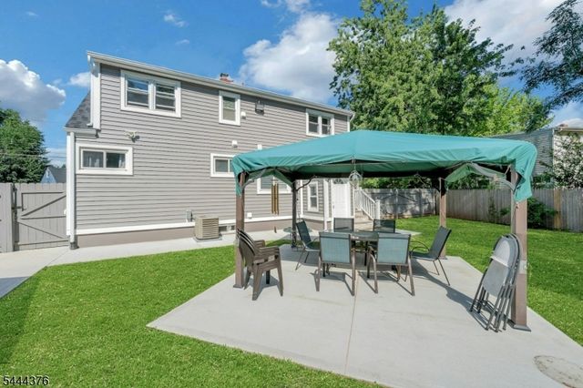812 Sterling St, Plainfield City, NJ 07062