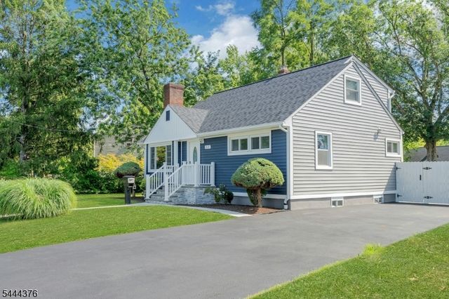 812 Sterling St, Plainfield City, NJ 07062